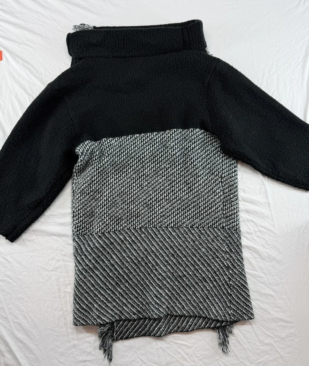 GILI Sweater Womens XXS-S Black Gray Cowl Neck Fringe Tunic Poncho Top Knit